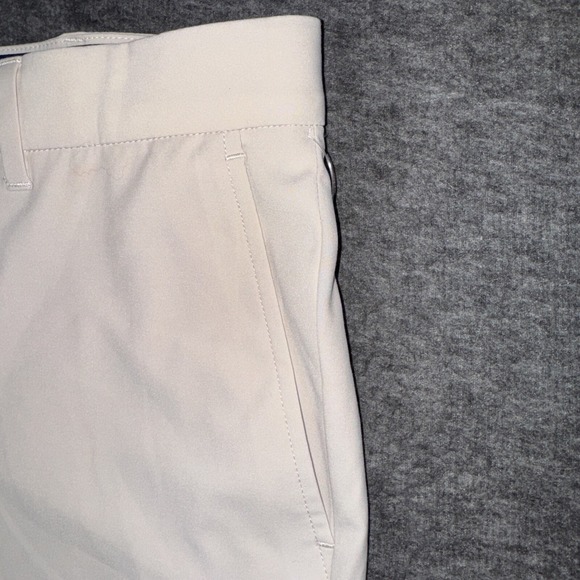 Johnnie-O Men Mulligan Performance Woven Short Golf Chino Stone Beige Sz 40 NEW - Picture 3 of 10